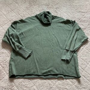Aerie Oversized Turtleneck Sweater‎ Preppy Minimalist Capsule Coastal Size S